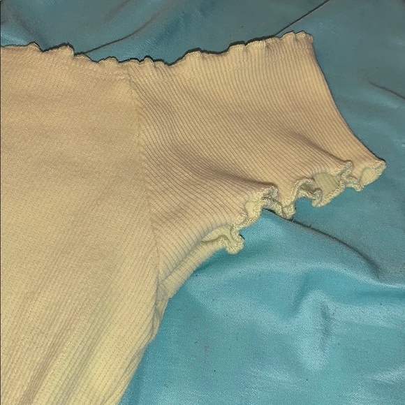 Neon Off the Shoulder - Picture 3 of 7